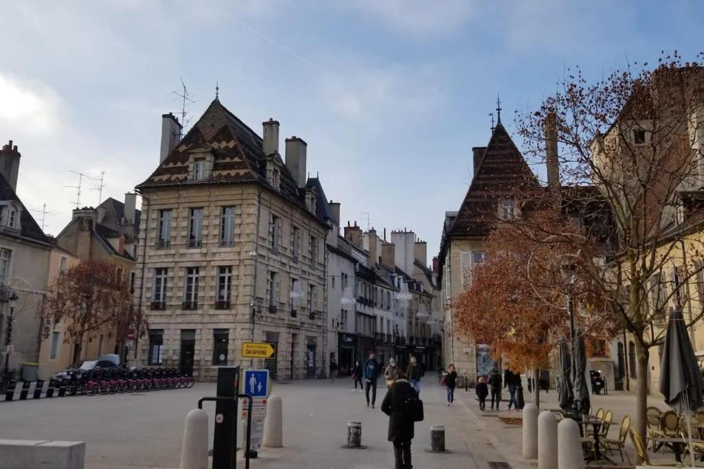 Ferienwohnung L'Elegant - Cosy, Design Et Charme En Hypercentre Dijon Exterior foto